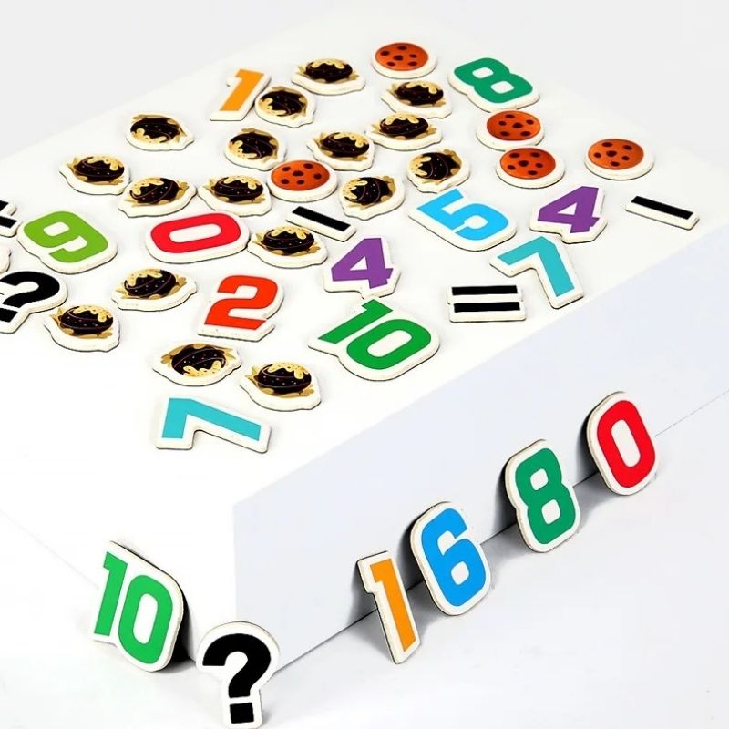 pièces-magnétiques-en-forme-de-chiffres-et-images-de-cookies-pour-jeu-montessori-de-calcul