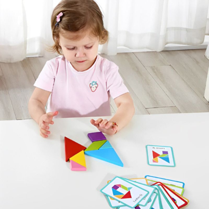 Tangram-en-bois-Montessori-jeu-éducatif-enfant-développement-logique-et-créativité-apprentissage