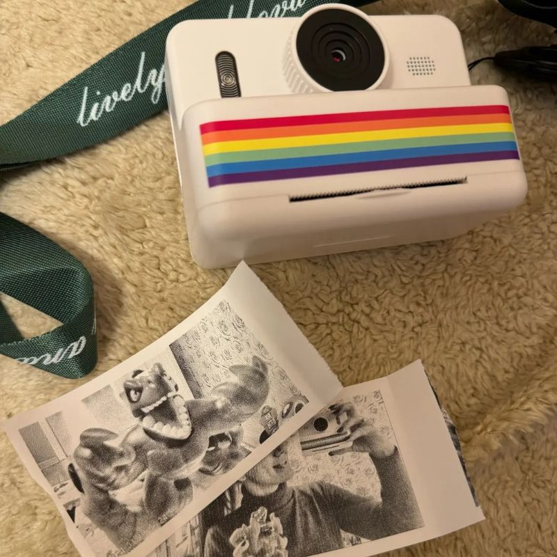 Appareil photo instantané enfant - Capturez, imprimez et créez en un seul clic - BABYSBLOU