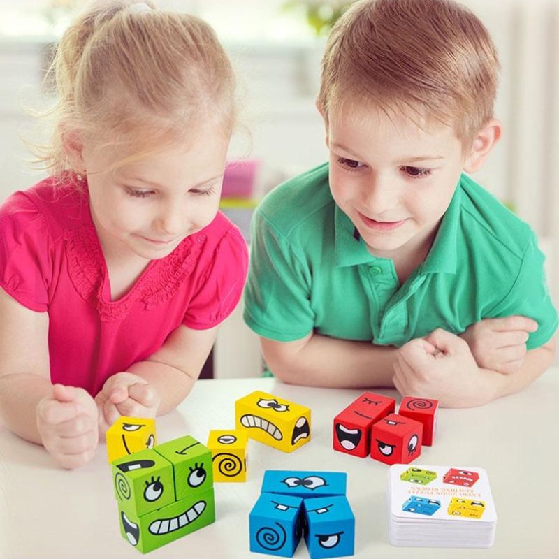 Jeux-de-société-famille-enfants-cubes-expressifs