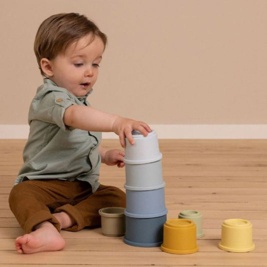 Jouet-a-empiler-bébé-Montessori-gobelets