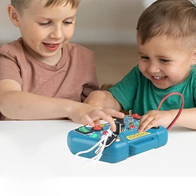 Busy board Montessori - Motricité, Éveil et Sécurité - BABYSBLOU
