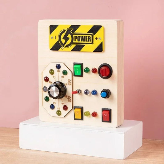 Busy Board - Panneau d'Activité Montessori - BABYSBLOU