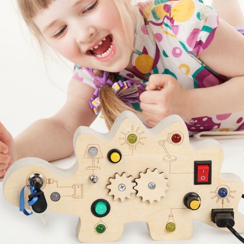 Busy Board - Panneau d'Activité Montessori - BABYSBLOU