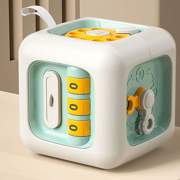 Acheter Busy Board Activity Cube Sensory Busy Cube Jouets de voyage Jouet Montessori en bois Apprentissage éducatif Compétences de base pour les enfants en bas âge