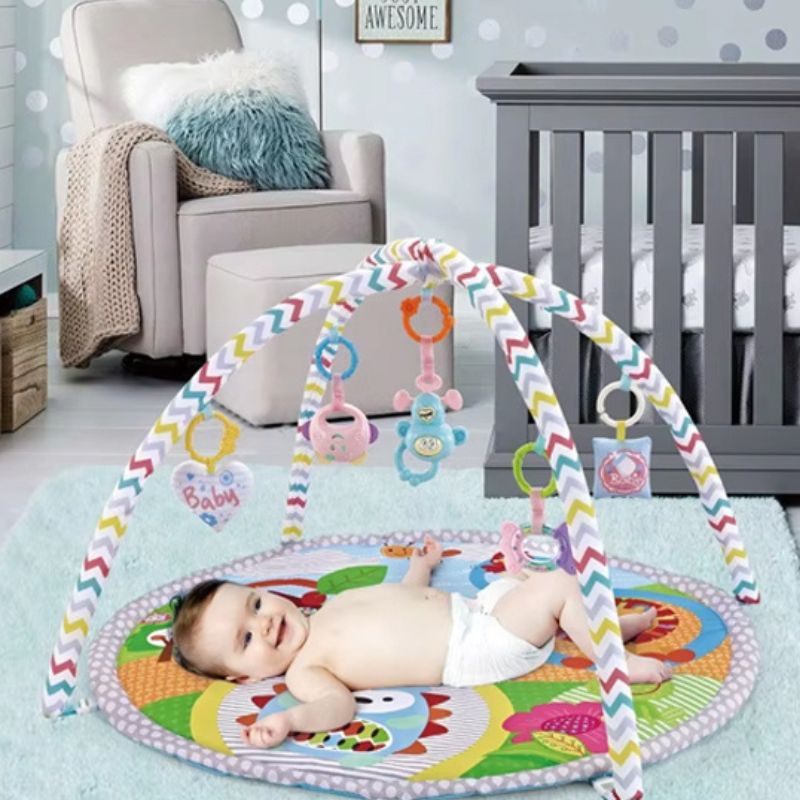 tapis-d-éveil-avec-arche-bébé-jeu-sensoriel-animaux-couleurs-vives-développement-moteur-activité-montessori